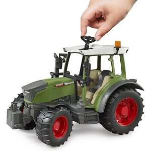 bruder-traktor-fendt-vario-211-021801-6854-54768-ap_1.jpg