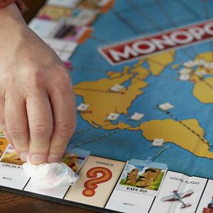 igra-monopoly-drustvena-world-tour-f4007sc0-hasbro-952038-29101-98207-et_4.jpg
