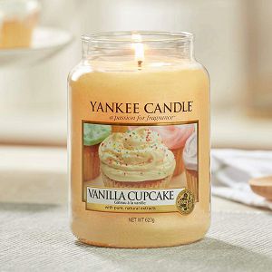 svijeca-mirisna-yankee-candle-classic-small-vanillia-cupca-1-75792-lb_2.jpg
