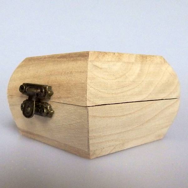 Drvena kutija 10 x 10 x 5,5cm