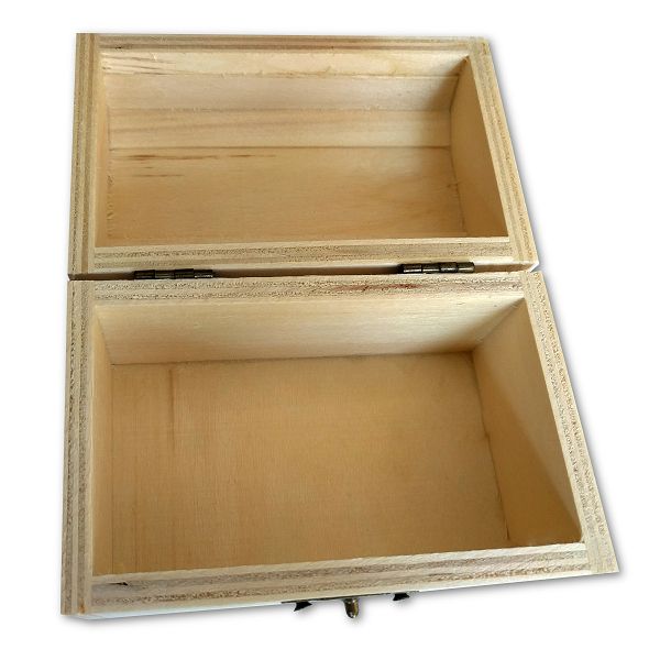 Drvena kutija s poklopcem 7 x 11,8 x 7,4cm